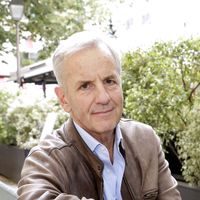 Bernard de la Villardière a l'interdiction de se rendre dans ce pays dont tout le monde parle en ce moment