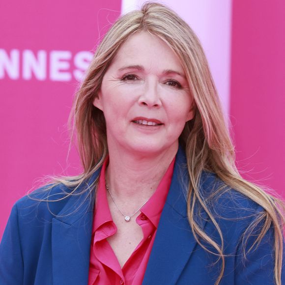 14 après son lancement, Les Mystères de l’amour continue de fédérer une communauté fidèle. Une preuve que l’esprit du "Club Dorothée" n’a pas fini de séduire le public

Hélène Rolles (Les mystères de L'amour) à Cannesseries 2023, à Cannes, vendredi 14 avril 2023.

Christophe Aubert via Bestimage