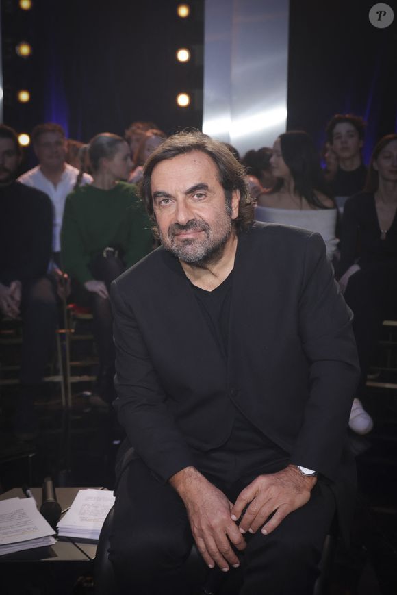Exclusif - André Manoukian - Backstage - Enregistrement de l'émission "Le grand échiquier, Spéciale Edith Piaf", présentée par C.Chazal et A.Manoukian, et diffusée le 12 mars sur France 2
© Jack Tribeca / Bestimage