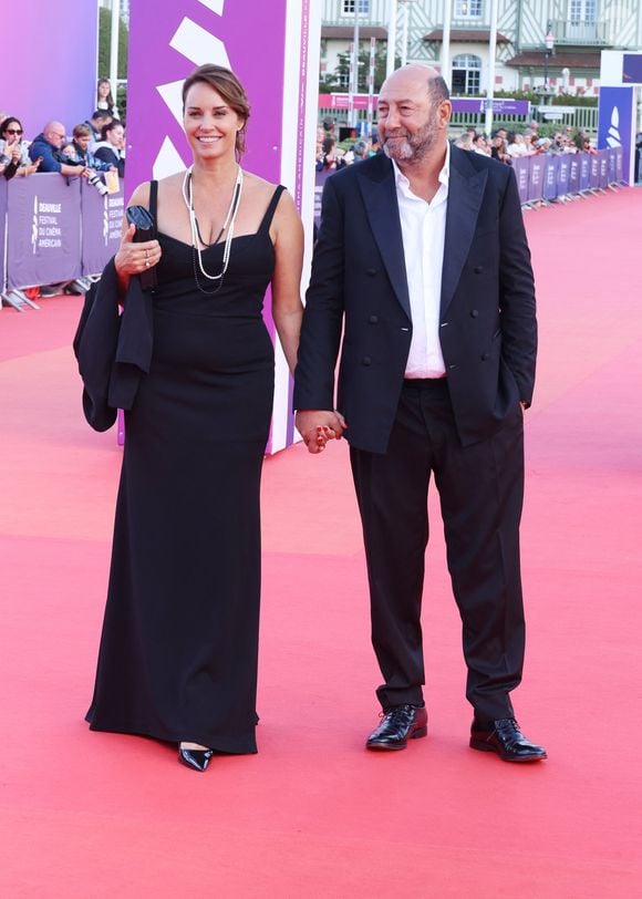 Kad Merad et sa femme Julia Vignali à la première du film "Nouvelle Vague" lors du 51éme Festival du Cinéma Américain de Deauville le 12 septembre 2025.

© Denis Guignebourg / Bestimage