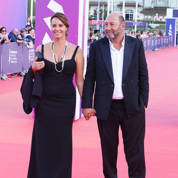 Kad Merad et sa femme Julia Vignali à la première du film "Nouvelle Vague" lors du 51éme Festival du Cinéma Américain de Deauville le 12 septembre 2025.

© Denis Guignebourg / Bestimage