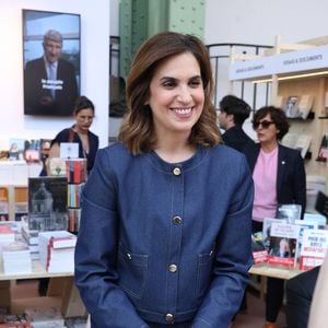 et cela se traduit dans le dernier relevé des audiences.

Sonia Mabrouk - Festival du Livre de Paris 2025 au Grand Palais à Paris le 11 avril 2025.
© Denis Guignebourg / Bestimage