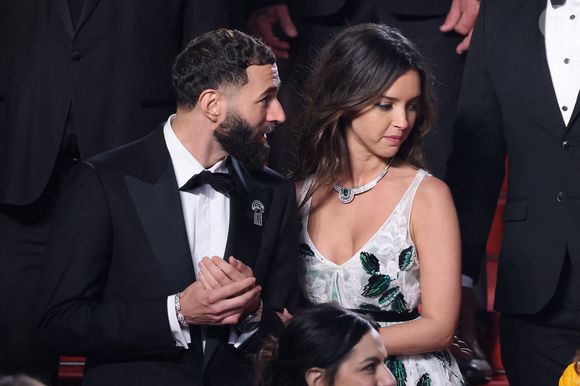 Karim Benzema et sa compagne Lyna Khoudri à la descente des marches du film « 13 jours 13 nuits » lors du 78ème Festival International du Film de Cannes. Le 23 mai 2025
© Jacovides-Moreau / Bestimage