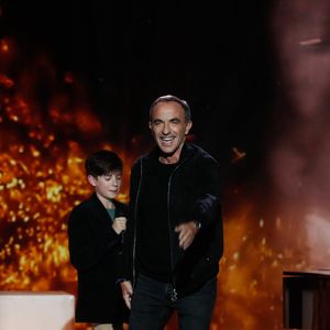 Exclusif - Nikos Aliagas (surprise de L. Fabian)  - Surprises - Enregistrement de l'émission "La Boîte à Secrets N°19" dans les studios de la Cité du Cinéma à Saint-Denis, présentée par F.Bollaert et diffusée le 3 janvier sur France 3
© Christophe Clovis / Bestimage