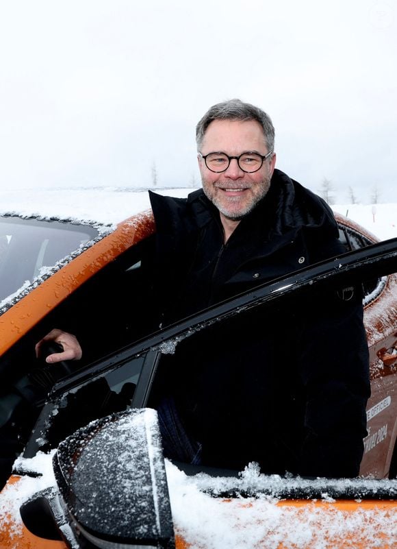 Guillaume De Tonquédec - Les célébrités prennent le volant sur le circuit sur glace Skoda dans le cadre du 27ème festival International du Film de Comédie de l'Alpe d'Huez, le 19 janvier 2023. 
© Dominique Jacovides / Bestimage