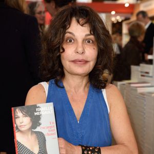 Isabelle Mergault assistant au Salon Du Livre de Paris 2017 qui s'est tenu à la Porte de Versailles à Paris, France, le 26 mars 2017. Photo par Alban Wyters/Abaca
