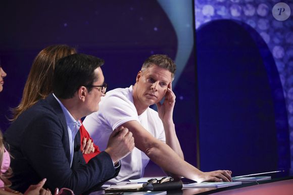 Exclusif - Matthieu Delormeau, sur le plateau de TBT9 présenté par C.Hanouna, et diffusé en direct sur W9, Paris, France, le 11 novembre 2025. © Jack Tribeca / Bestimage