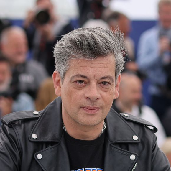 Benjamin Biolay au photocall de "Rosalie" lors du 76ème Festival International du Film de Cannes. © Jacovides/Moreau/Bestimage