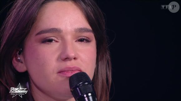 « Suite au prochain épisode, surtout je ne vous oublie pas », conclut-elle, prête à rebondir avec énergie et passion.

Prime de la Star Academy sur TF1 - Lily