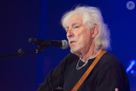 Hugues Aufray lors du concert des Coccinelles au Casino de Paris au profit de l'A.N.R, Association Neurofibromatoses et Recklinghausen a Paris, France le 04 Novembre 2018. Photo by Nasser Berzane/ABACAPRESS.COM