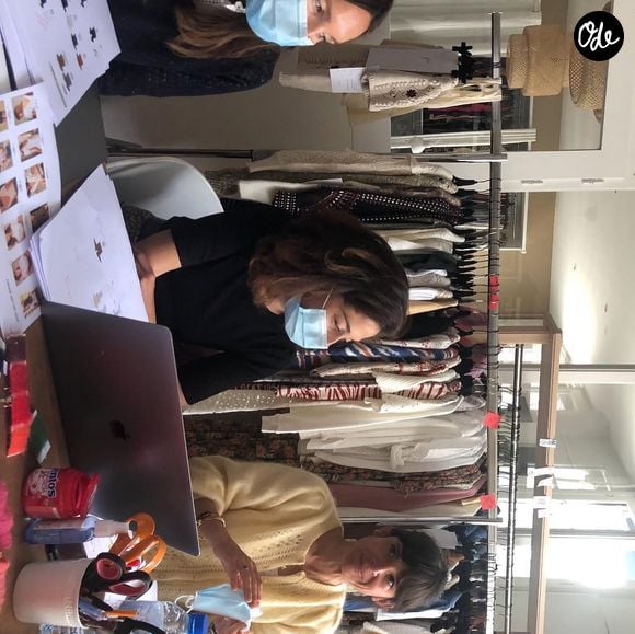 Morgane Sézalory, créatrice de la marque Sézane, ouvre les portes de son appartement.