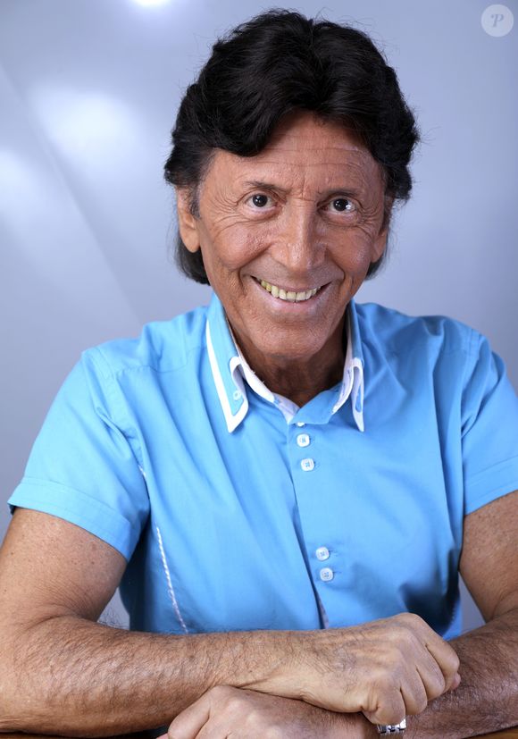 D'ailleurs, la future maire ne lui a pas vraiment laissé le choix de figurer ou non sur sa liste ! "Un jour, pendant sa campagne, elle m'appelle et me dit 'Pierre, n'oublie pas la photo de groupe à 15 heures !', poursuit-il. Sans me prévenir, elle m'avait mis d'office sur sa liste !"

Portrait de Pierre Charby, en 2015. JLPPA / Bestimage