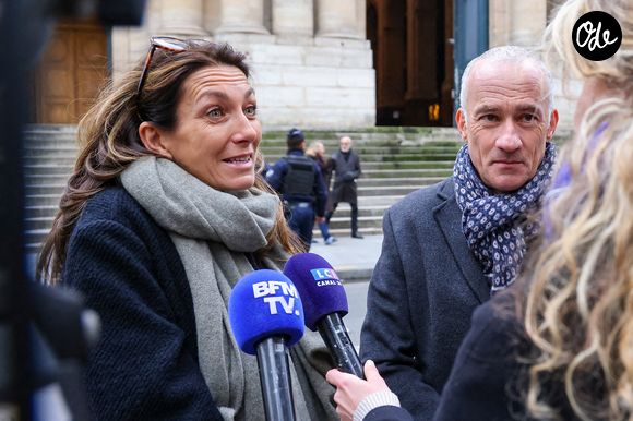 Anne-Claire Coudray et Gilles Bouleau - Sortie des obsèques de Catherine Laborde en l'église Saint-Roch à Paris, le 6 février 2025. 
© Jacovides - Moreau / Bestimage