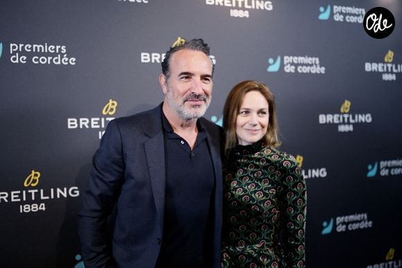 Jean Dujardin et Nathalie Péchalat (nouvelle présidente de l'association "Premiers de Cordée") - Dîner de charité Breitling à la Samaritaine pour l’association "Premiers de Cordée" à Paris le 4 avril 2024. L'association Premiers de Cordée propose des animations sportives auprès des enfants hospitalisés. ADN de l’association depuis sa création, ce programme comprend de nombreuses actions pour initier un maximum d’enfants malades et/ou en situation de handicap à la pratique sportive. © Rachid Bellak/Bestimage