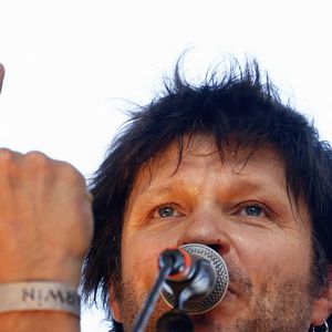 les lésions sont trop nombreuses pour que ce soit une chute (...) C’est au moins une quinzaine ou une vingtaine de coups reçus"

Bertrand Cantat se produit avec son groupe Detroit lors d'un concert Eurock Ecologie en soutien à Ecologist party Europe Ecologie-Les Verts à Bordeaux, ouest de la France, le 17 mai 2014. Photo by Patrick Bernard/ABACAPRESS.COM