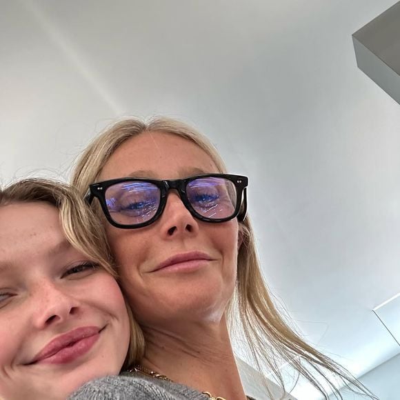 Malheureusement pour Apple Martin, elle a été entachée bien malgré elle par une vilaine polémique. 


Gwyneth Paltrow et sa fille Apple Martin immortalisées sur Instagram