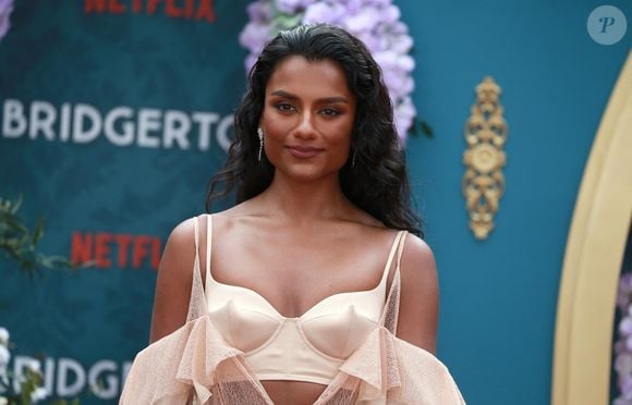 Ashley Simone joue Kate Sharma tandis que Genevieve Chenneour interprète Miss Clara Livingston.

La projection spéciale très attendue de la deuxième partie de la saison 3 de Bridgerton a captivé le public à l’Odeon Luxe Leicester Square, à Londres, attirant une foule venue découvrir la suite de la célèbre série.

Backgrid USA / Bestimage