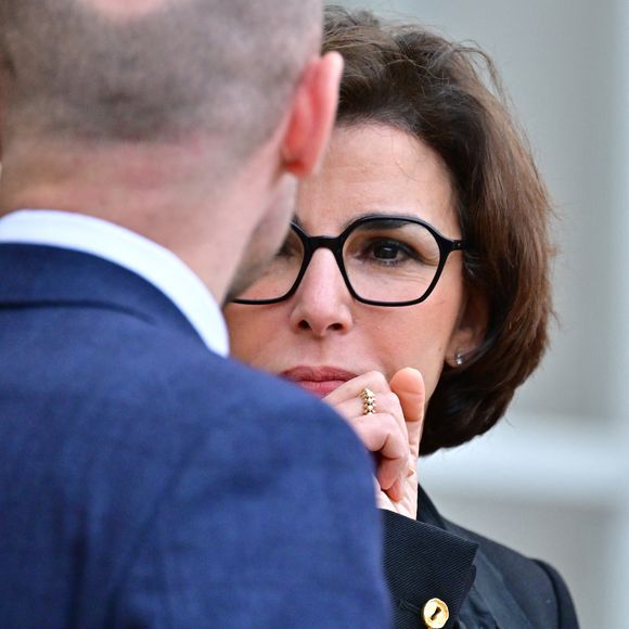 Agathe Lecaron insiste, malicieusement : "Vous êtes séparés, vous avez eu des vies entre-temps…"

Rachida Dati, Ministre de la Culture et Jean-Noël Barrot, Ministre de l'Europe et des Affaires étrangères - Sorties du Conseil des ministres au palais de l'Elysée à Paris, le 10 février 2026.
© Christian Liewig/Bestimage