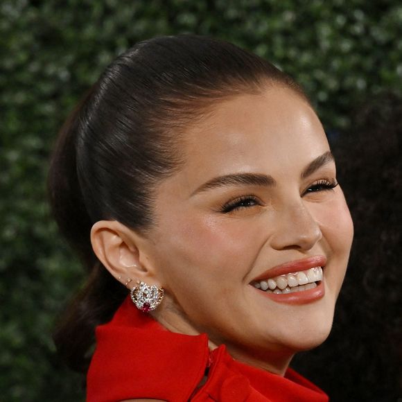 Selena Gomez arrive à la 77e cérémonie annuelle des Primetime Emmy Awards au Peacock Theater à Los Angeles le dimanche 14 septembre 2025. Photo by Chris Chew/UPI/ABACAPRESS.COM