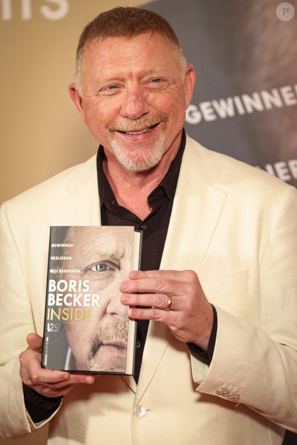 Boris Becker et sa femme Lilian de Carvalho Monteiro (enceinte) lors de la présentation du livre "Inside" de Boris Becker au cinéma Delphi LUX à Berlin le 11 septembre 2025. © Imago / PsnewZ / Bestimage