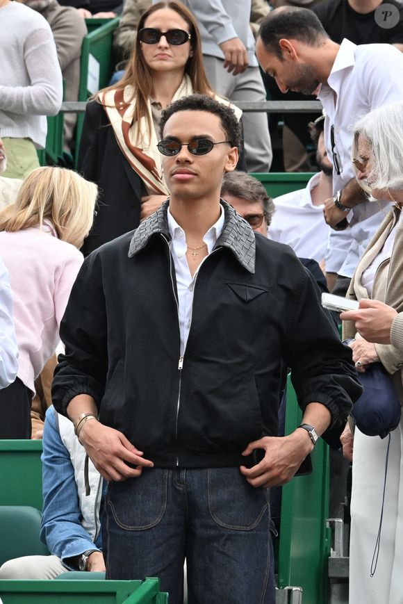 Alexandre Grimaldi, le fils du prince Albert II de Monaco et de Nicole Costes, en tribune lors de la septième journée du Rolex Monte-Carlo Masters au Monte-Carlo Country Club de Monaco le 11 avril 2026

© Bruno Bebert / Bestimage
