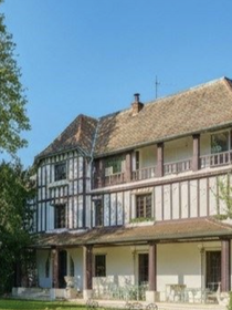 "On pourrait se croire en Normandie" : Visite de l'ancienne maison de Nino Ferrer à Rueil-Malmaison, en vente au prix de 2,85 millions d’euros