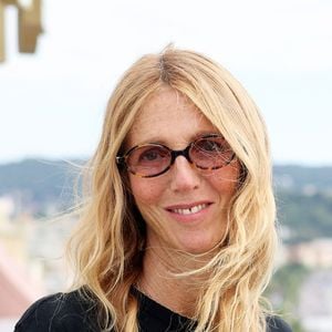 Contrairement à Sarah Bernhardt, elle refuse certaines pratiques beauté et explique que cela lui fait peur.

Sandrine Kiberlain
Rencontre avec les membres du jury à l'hôtel Negresco dans le cadre de la 7e édition du festival Cineroman à Nice le 4 Octobre 2025 . © Bebert-Jacovides/Bestimage