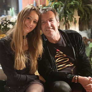 "Je suis un peu fier, il a eu le même bac que toi, STMG", a déclaré le papa de Swann, Rosalie et Hugo (fruits de sa relation avec Nathalie Leboutte)

Jean-Luc Reichmann avec sa fille Rosalie sur Instagram