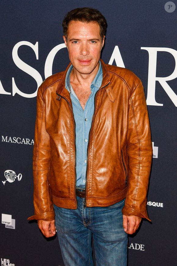 Nicolas Bedos assiste à la première de "Mascarade" au Pathe Wepler le 20 octobre 2022 à Paris, France Photo by Shootpix/ABACAPRESS.COM