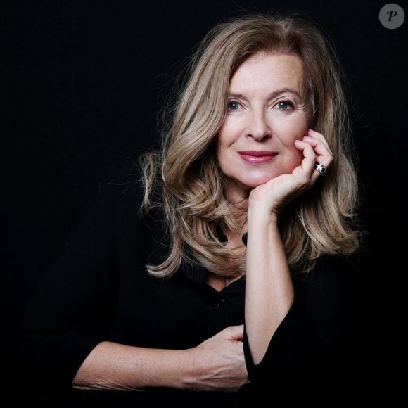 Aujourd'hui, Valérie Trierweiler a décidé de pardonner

Exclusive - Valérie Trierweiler pose à Paris, France, le 26 février 2022. Photo by Jerome Domine/ABACAPRESS.COM
