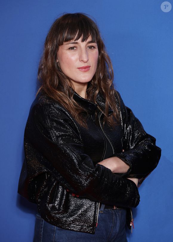 Entre vulnérabilité et sérénité, elle semble plus épanouie que jamais.

Juliette Armanet lors de la première du film 'La maison des femmes' au cinéma Pathé Palace le 19 Février 2026 à Paris. © Denis Guignebourg / BestImage
