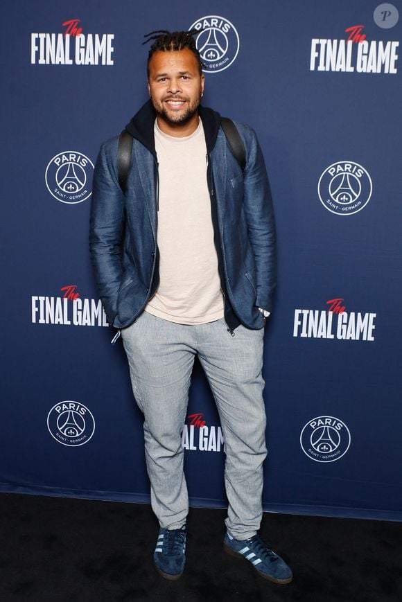 “Demain t’es joueur de basket en NBA, tu peux même pas descendre, t’as perdu, t’es payé non ?”, prend-il en comparaison

Jo-Wilfried Tsonga - Photocall du dernier match de la saison de la "Liqui Molly Starligue" opposant le PSG Handball à Pays d'Aix Université Club Handball et la dernière apparition de Nikola Karabatic à l'Accor Arena à Paris, France, le 31 mai 2024. © Christophe Clovis / Bestimage
