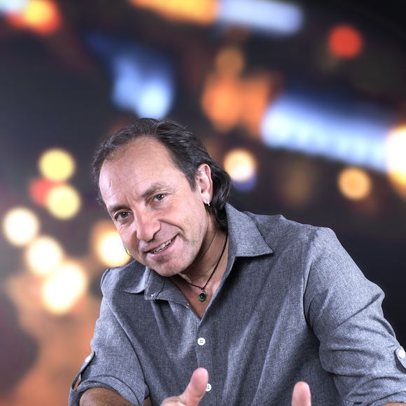 Exclusif - Portrait de Philippe Candeloro à Paris, le 14 novembre 2026.
© Cédric Perrin/Bestimage