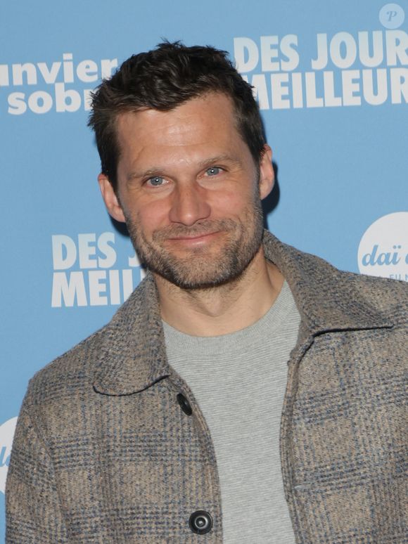 Alexis Michalik - Avant-première du film "Des jours meilleurs" au cinéma Max Linder à Paris le 7 avril 2025. © Coadic Guirec/Bestimage