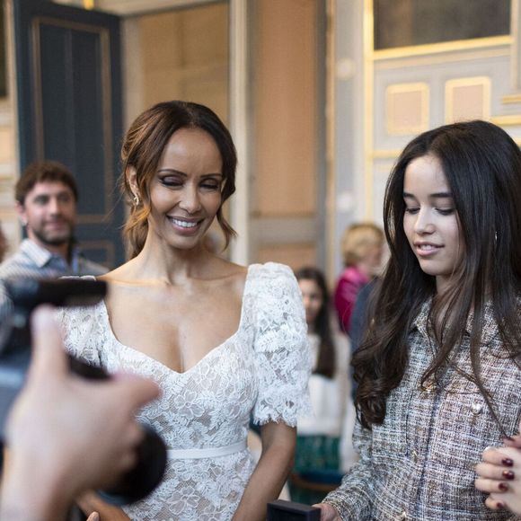 Exclusif - Mariage civil de Sonia Rolland avec Guillaume Gabriel à la mairie du 16ème à Paris. © Cyril Moreau/Bestimage