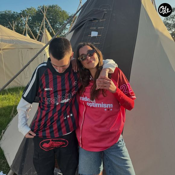 Avec son père et désormais son frère Gjin, Dua Lipa utilise sa notoriété pour faire rayonner le Kosovo dans le monde.

Dua Lipa et son frère, Gjin Lipa. Instagram