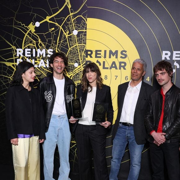 Un célèbre acteur français a quitté Paris pour rejoindre les Alpes, avant de finalement déménager en Belgique

Le Jury Sang Neuf, Sayyid El Alami, Stefan Crepon, Sami Bouajila, Florence Loiret Caille et Noee Abita et Charlotte Devillers - Cérémonie de clôture de la 5ème édition du Festival International du Film Policier de Reims. © Denis Guignebourg/BestImage