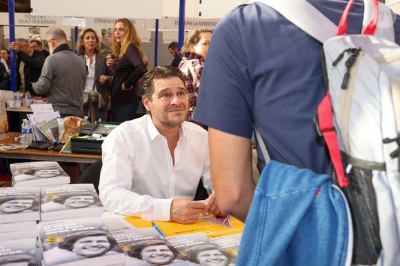 Julien Dassin à la Hall Georges Brassens de Brive-la-Gaillarde pour la 43 ème Foire du Livre de Brive, le 8 novembre 2025. © Jean-Marc Lhomer/Bestimage