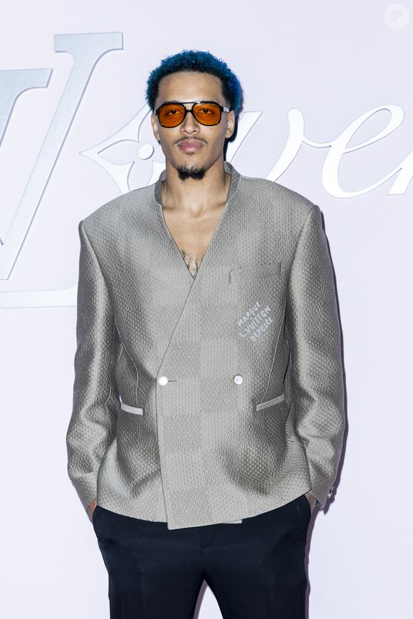 Jeremy Sochan - Photocall pour le défilé Louis Vuitton prêt à porter hommes Automne / hiver  2025 - 2026 lors de la fashion week à Paris le 21 2025. © Olivier Borde /Bestimage