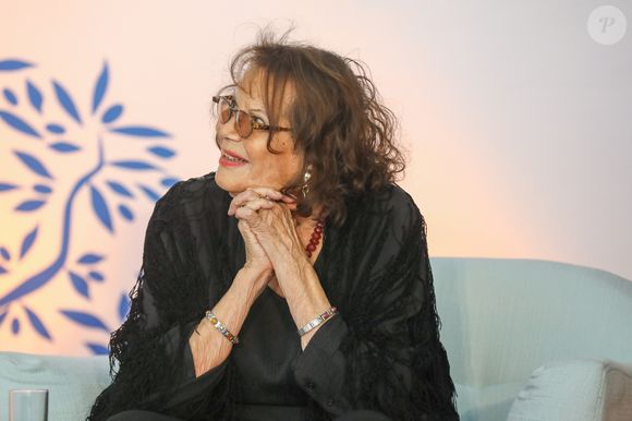 Claudia Cardinale reçoit la médaille d'honneur du département des Bouches-du-Rhône à Marseille le 14 décembre 2019.
©Philippe Doignon / Bestimage