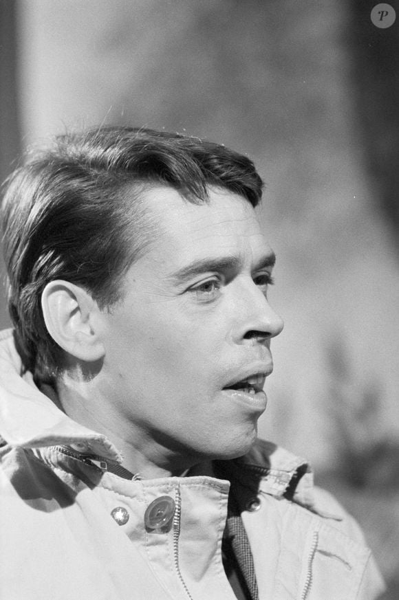 Jacques Brel sur le plateau de l'émission "Toute la chanson". Le 21 mai 1962
© Michel Ristroph via Bestimage