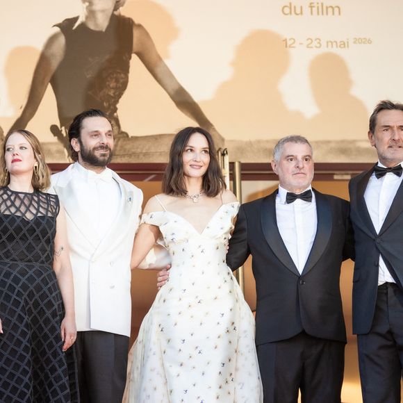 Gustave Kervern, Madeleine Baudot, Pio Marmaï, Anaïs Demoustier, Pierre Salvadori, Gilles Lellouche, Vimala Pons - Montée des marches du film " La vénus électrique " pour la cérémonie d'ouverture du 79ème Festival International du Film de Cannes, le 12 mai 2026. © Jacovides-Moreau /Bestimage