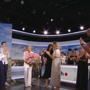 Dernier J.T de Anne-Sophie Lapix sur France 2 le 26 Avril 2025.
© Capture d'ecran France TV via Bestimage