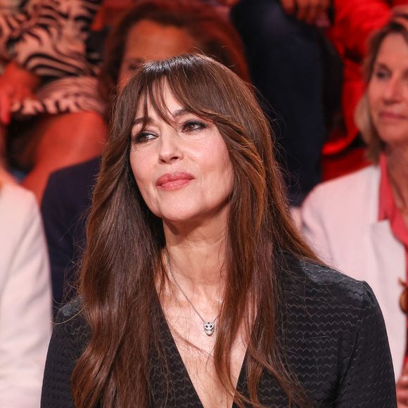 "C'est beau de voir des enfants qui sont meilleurs que toi", confie Monica Bellucci à propos de ses deux filles, dont le papa est l'acteur Vincent Cassel

Monica Bellucci sur le Plateau de l'émission "C à vous" lors du 79ème Festival International du Film de Cannes le 21 mai 2026.  © Jack Tribeca / Bestimage