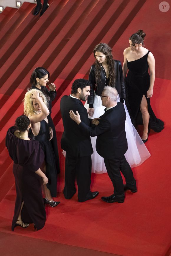 Kim Higelin, Carole Lambert, Marion Le Coroller, Mara Taquin, Sami Outalbali, Thierry Frémaux, délégué général du festival de Cannes - Montée des marches du film " Sanguine " lors du 79ème Festival International du Film de Cannes, le 14 mai 2026.

© Camilla Canalini / Bestimage