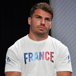 Figure bien connue de Castelnau-Magnoac, elle avait tenu l'hôtel Dupont avec son mari pendant plusieurs décennies.

Antoine Dupont Conférence de presse de l'équipe de France de rugby à 7 pour les Jeux Olympiques Paris 2024 lundi 22 Juillet 2024 Club France Porte de la Villette Paris