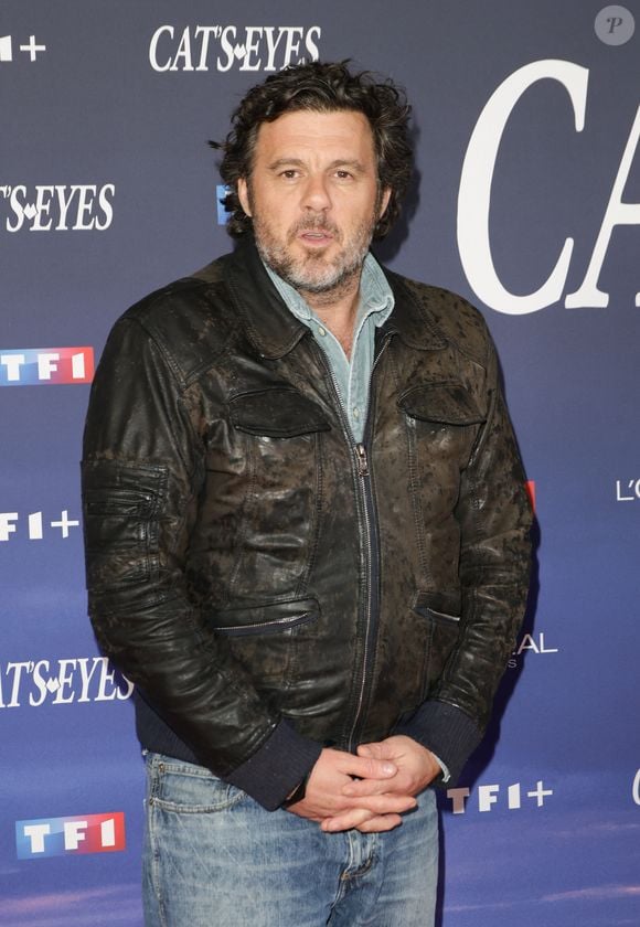 Avec notamment au casting Lannick Gautry

Lannick Gautry - Avant-première de la nouvelle fiction de TF1 "Cat's Eyes" à la Seine Musicale à Paris le 9 octobre 2024. © Coadic Guirec/Bestimage