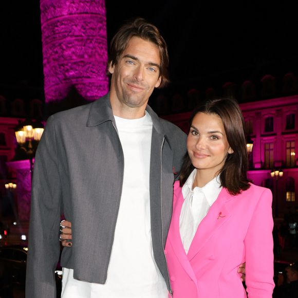 Camille Lacourt et sa compagne Alice Detollenaere - Lancement de la campagne Octobre Rose 2024 sur la Place Vendôme à Paris le 30 septembre 2024, autour d'un spectacle magique et émouvant, mettant en scène des femmes concernées, mis en scène par Amir pour le coup d'envoi de la campagne annuelle de lutte contre les cancers du sein. © Coadic Guirec/Bestimage