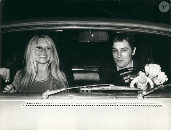 Brigitte Bardot et Alain Delon ont également subi cette omission.

Archives : Brigitte Bardot et Alain Delon
Zuma Press/Bestimage