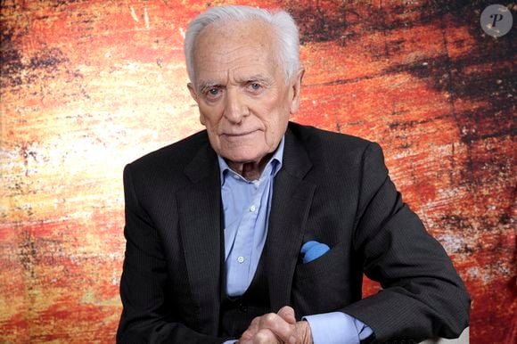 Exclusif - Portrait de Philippe Labro lors de l'enregistrement de l'émission "Chez Jordan de Luxe" à Paris. Le 17 avril 2024
© Cédric Perrin / Bestimage